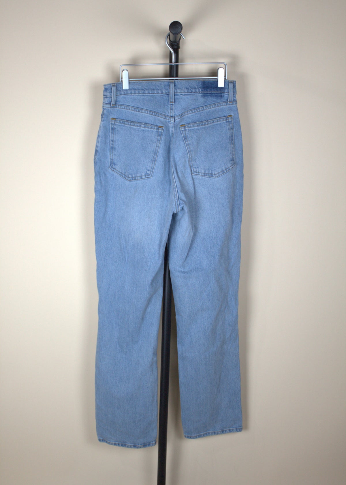 Abercrombie Curve Love The '90s Straight Ultra High Rise Ripped Jeans
