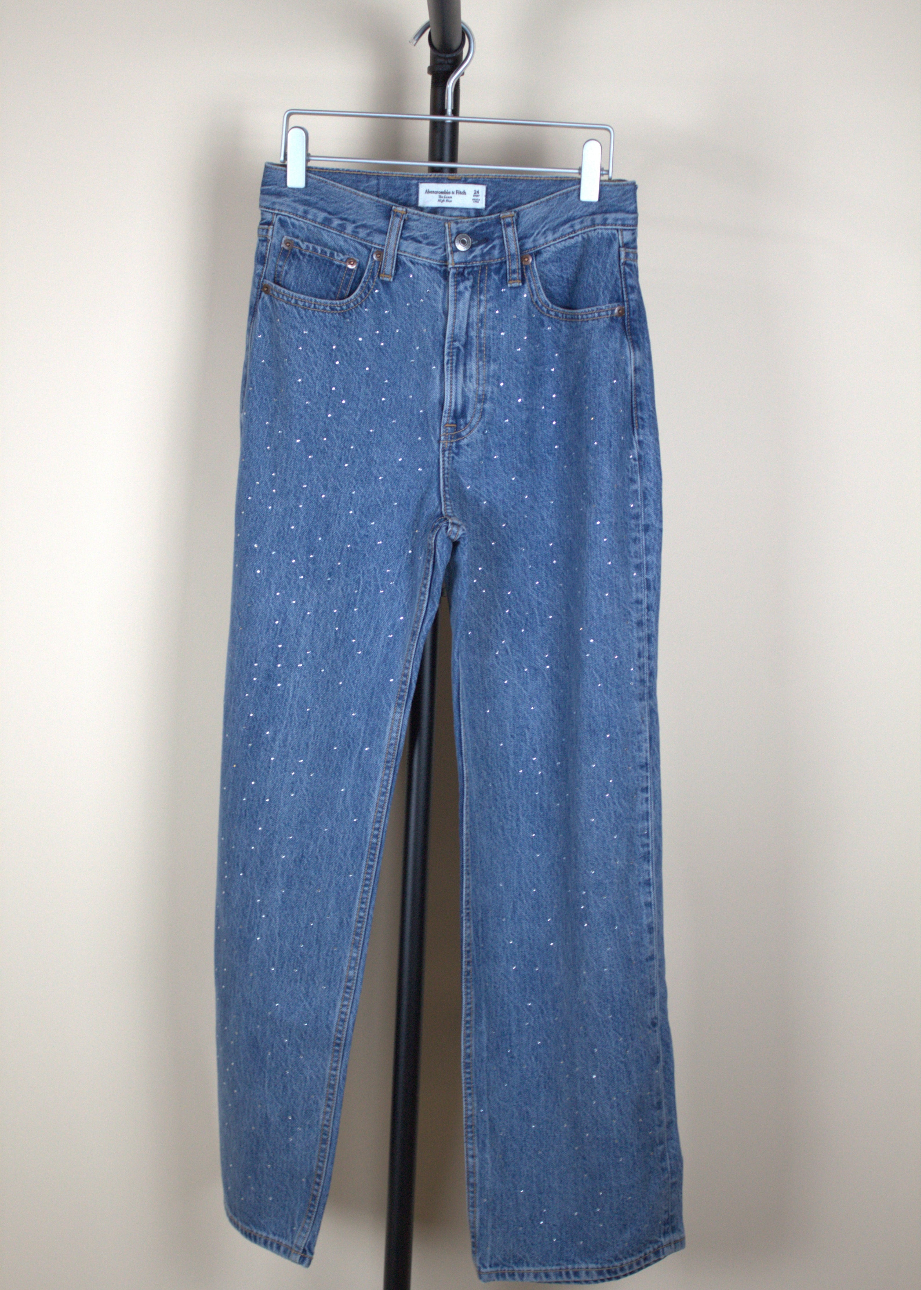 Abercrombie & Fitch The Loose High Rise Gem Jeans