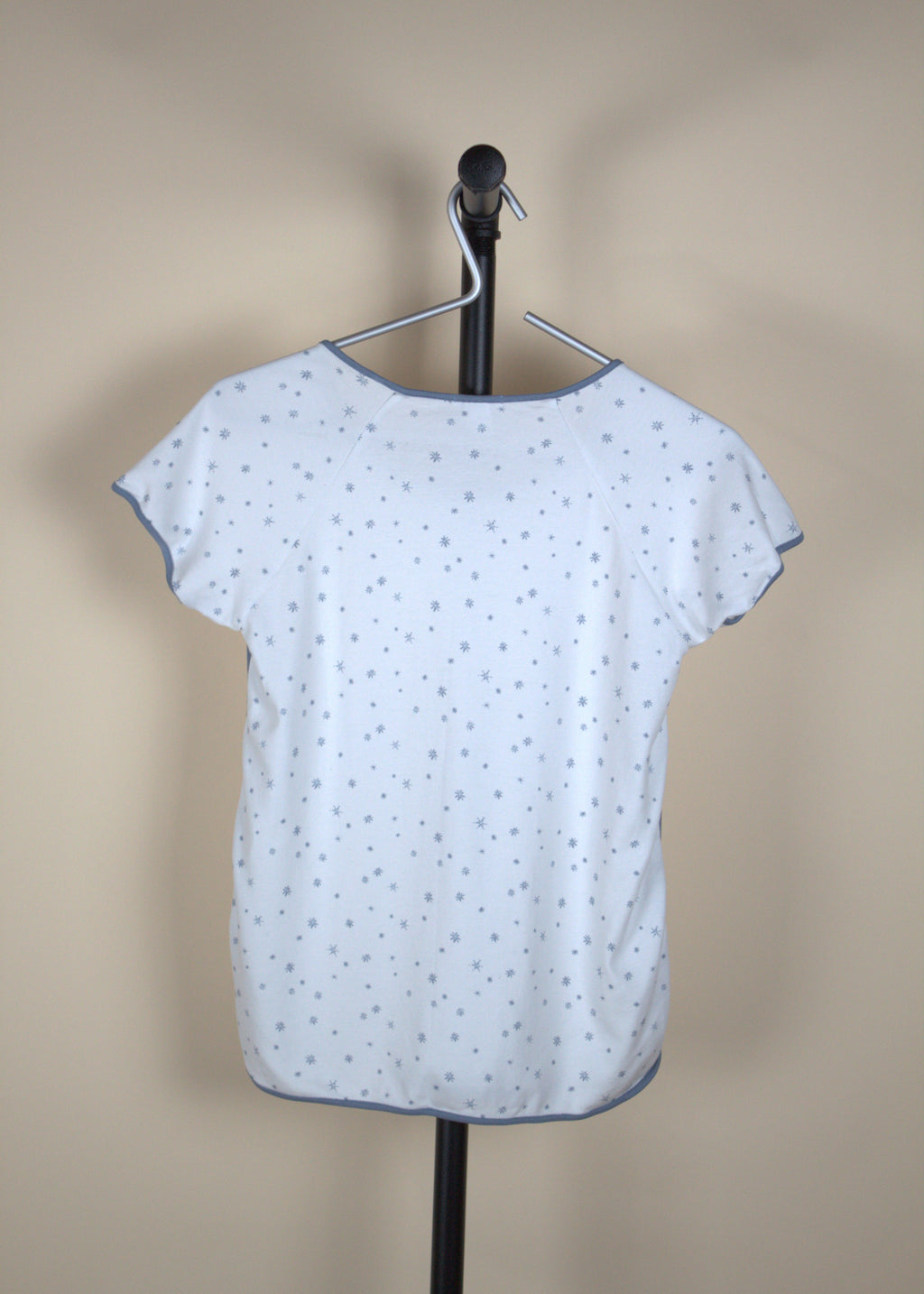 Lake Short Sleeve Snowflake Pajama Top