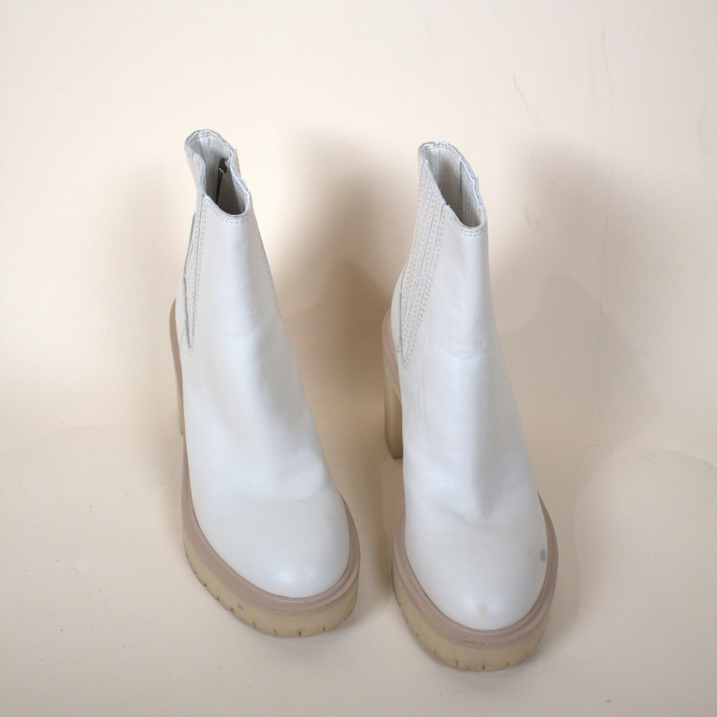 Dolce Vita Cream Booties