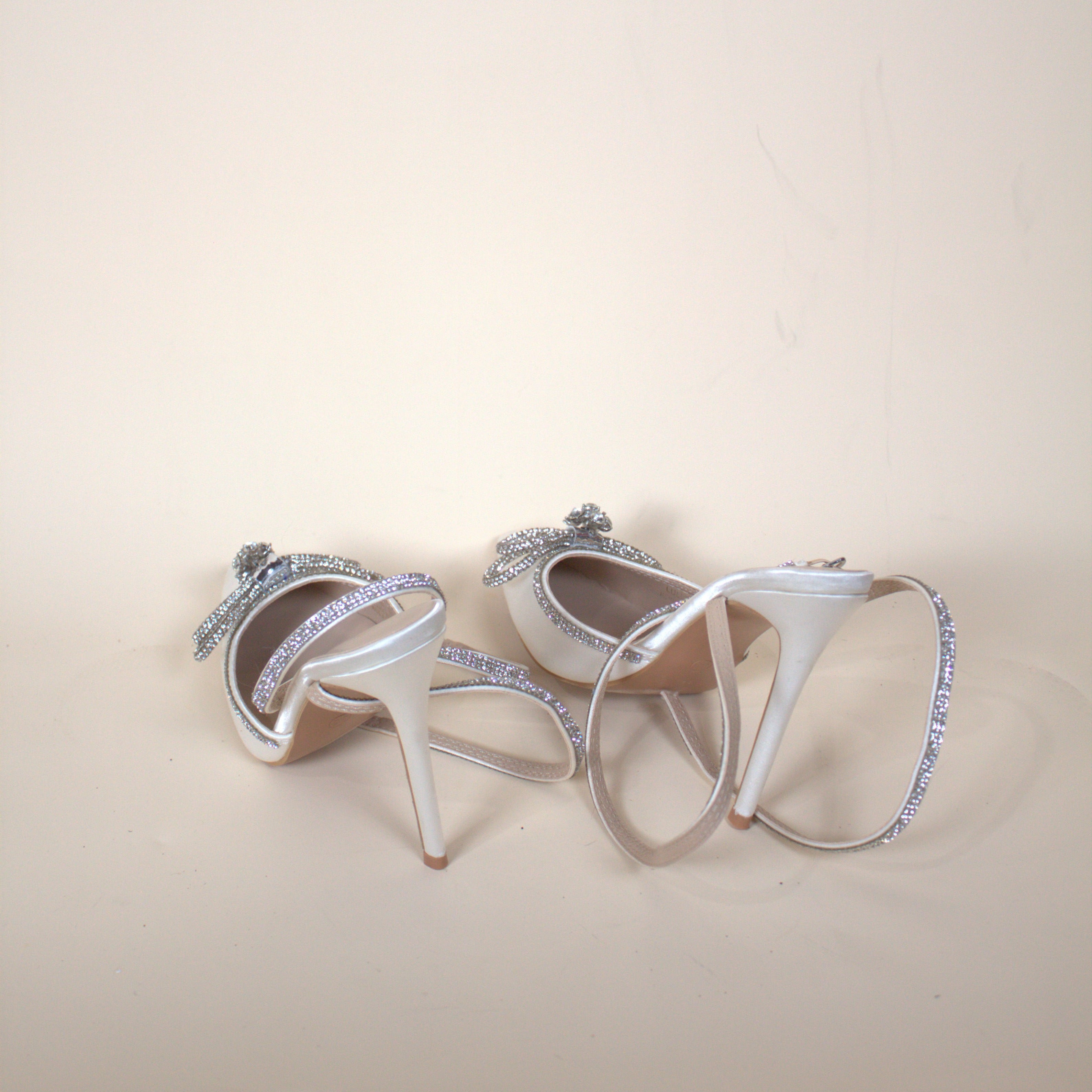Lulu's Bow Strappy Heel