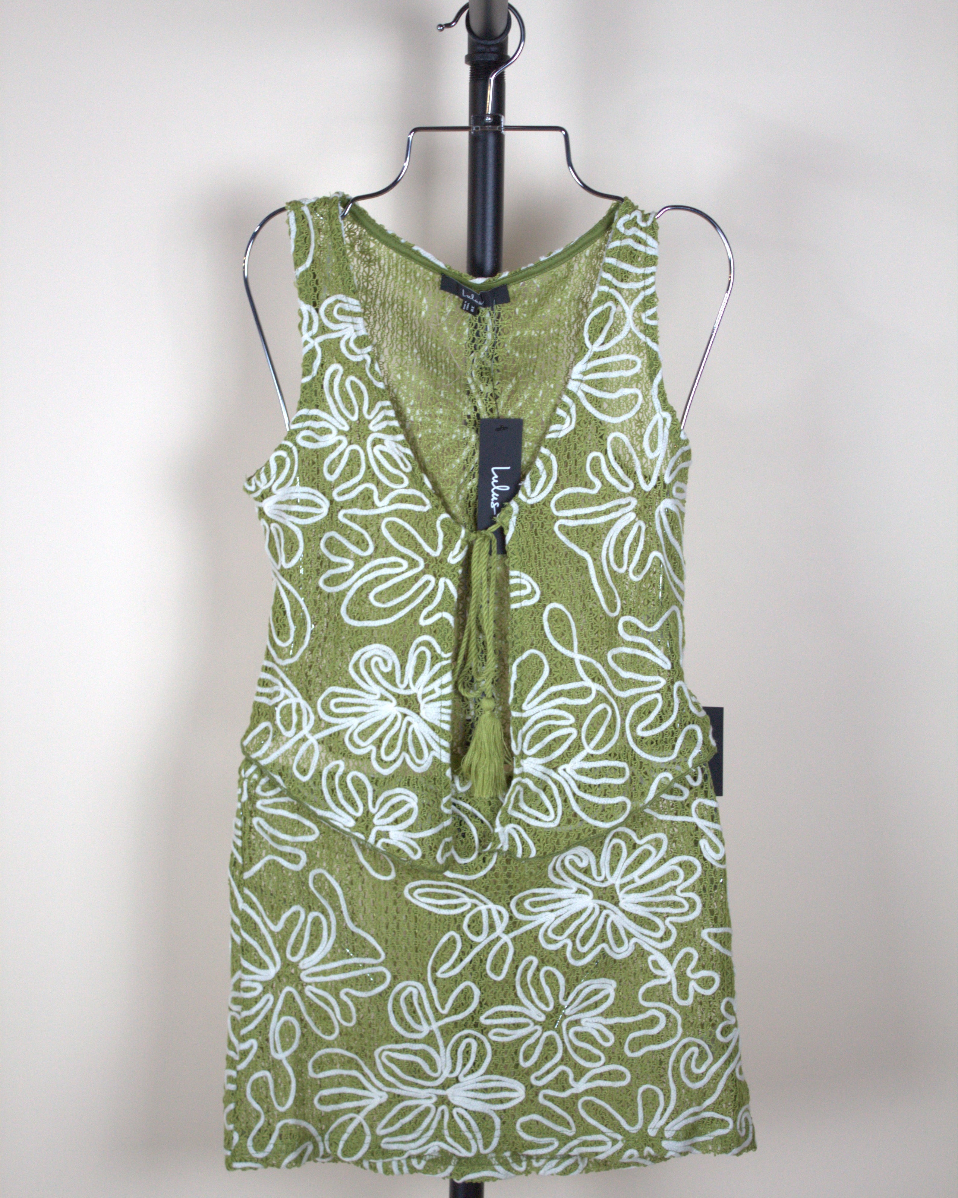 Lulu's Green & White Floral Skirt (New with Tags)